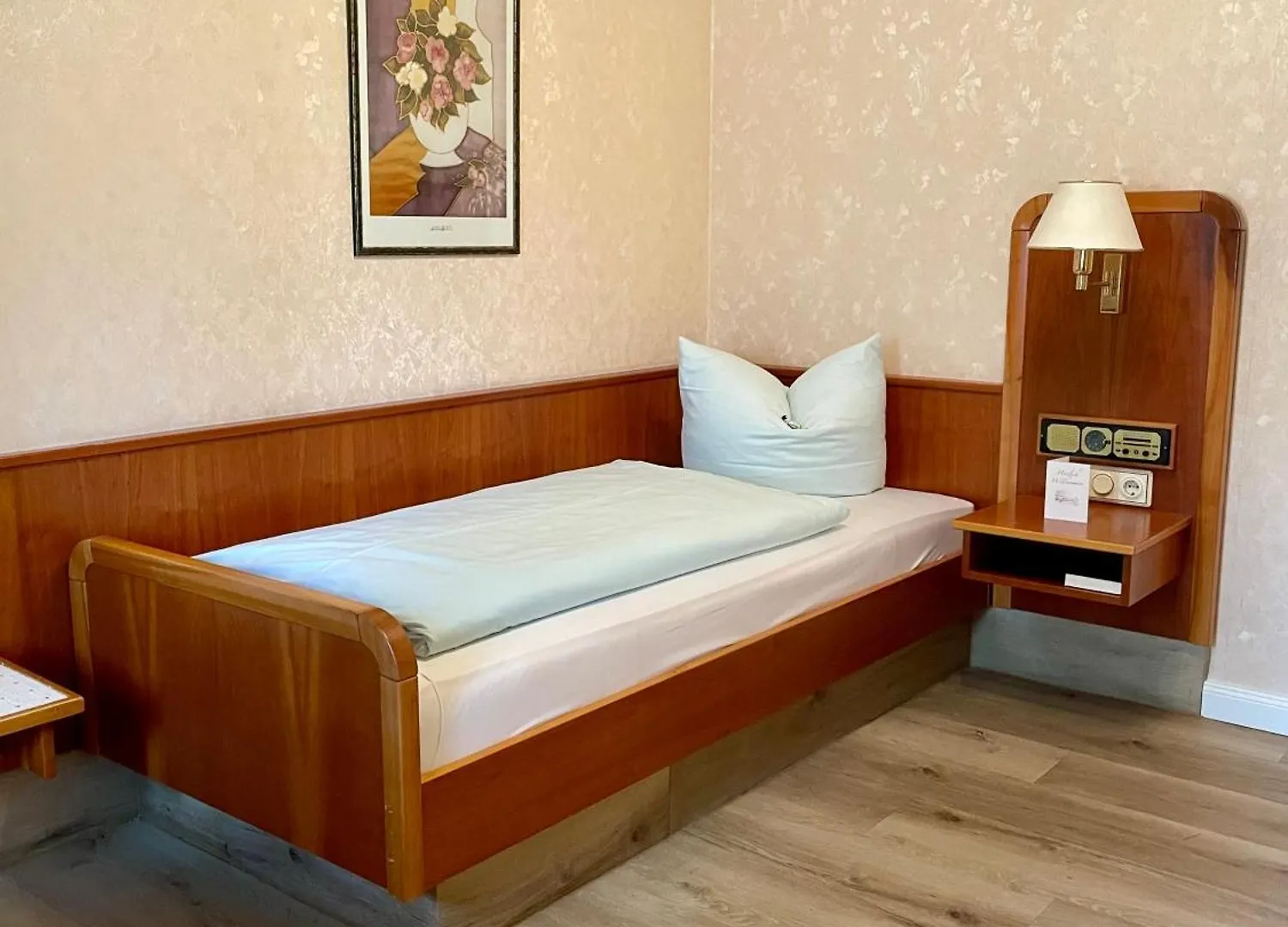 ** Мини-отель Gaestehaus Wild Nuernberg-West Оберасбах Германия